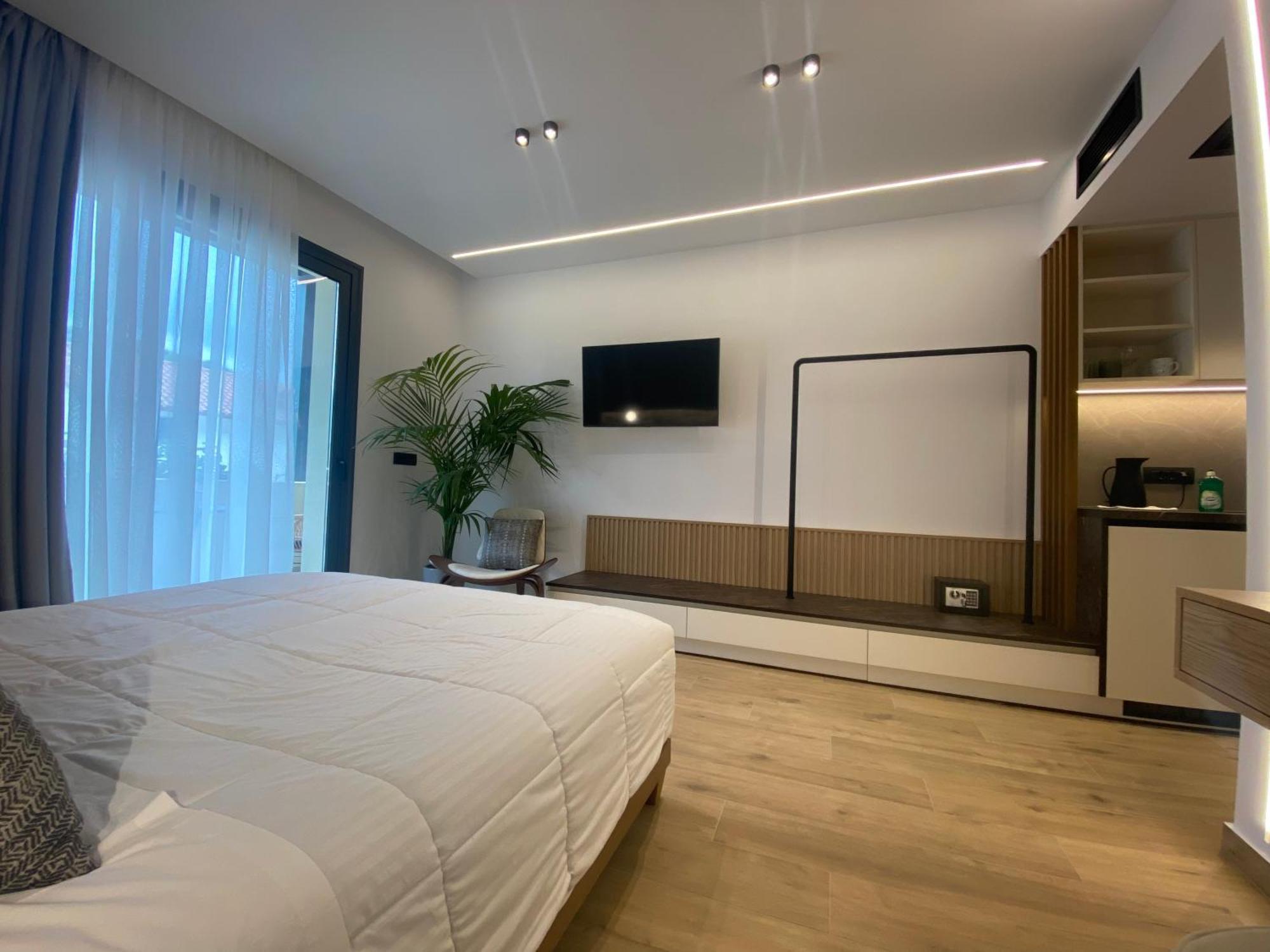 Tramonto Maisonettes & Suites Parga Ngoại thất bức ảnh