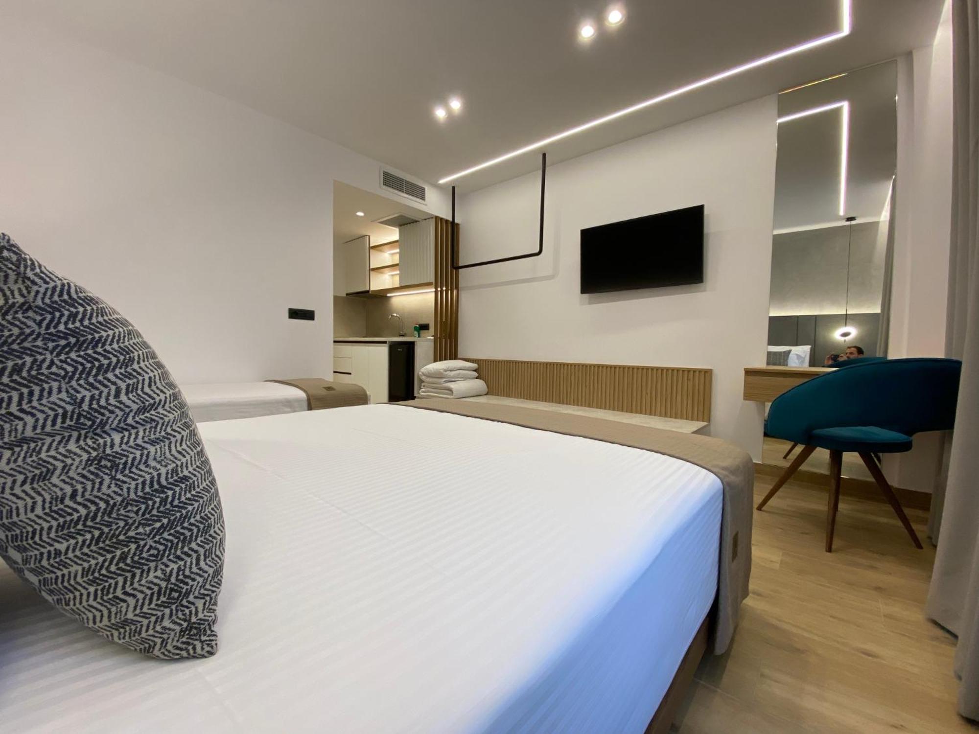 Tramonto Maisonettes & Suites Parga Ngoại thất bức ảnh