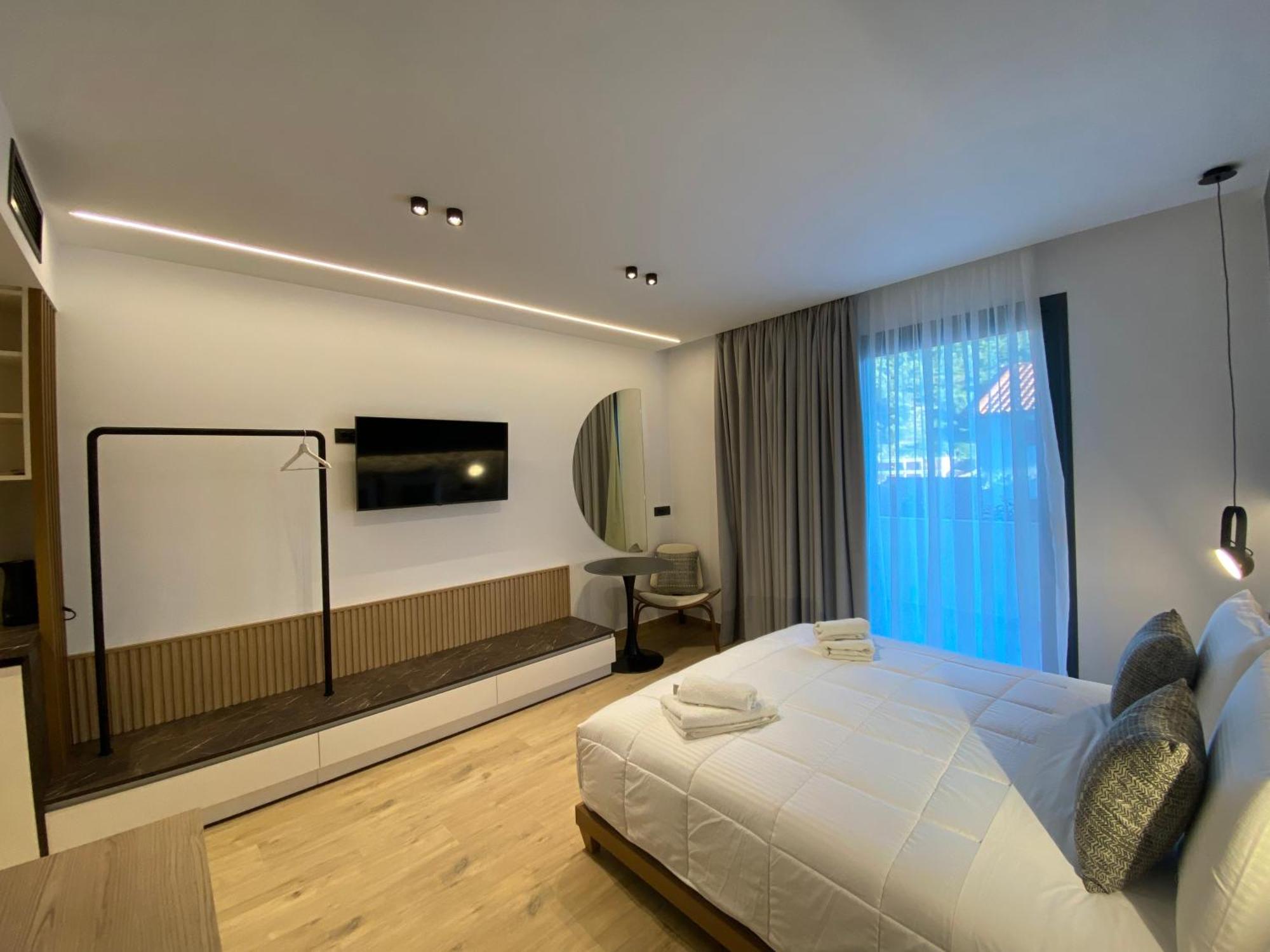 Tramonto Maisonettes & Suites Parga Ngoại thất bức ảnh