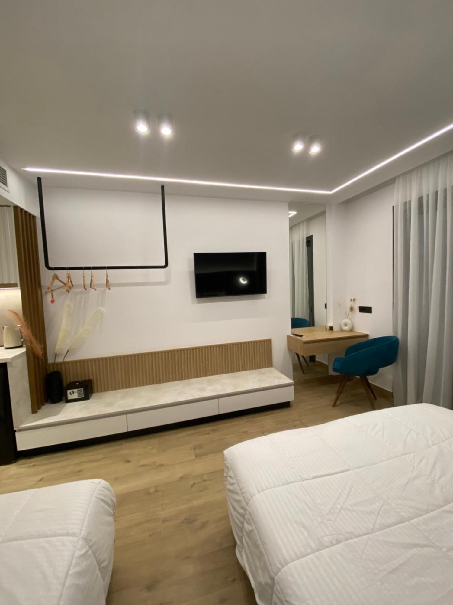 Tramonto Maisonettes & Suites Parga Ngoại thất bức ảnh